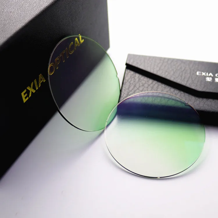 

Линзы EXIA X2C для солнцезащитных очков, градиентные зеленые, фотохромные серые, SHMC AR, синяя основа, кривая 0, плоские