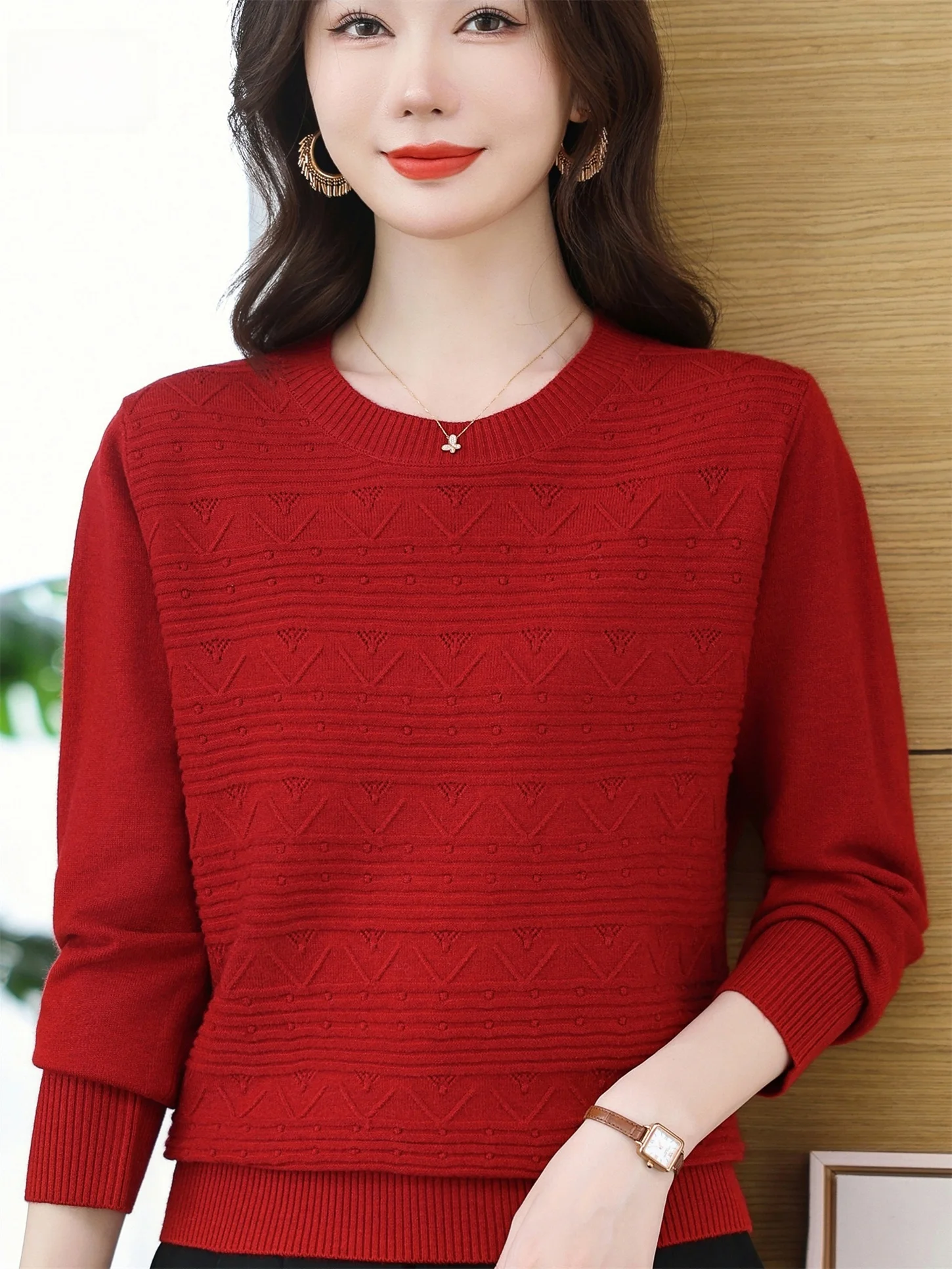 

Faionable round Ne Knitwear Loose Base Layer Top for Middle-Aged Women Breathable Comfortable Polyester Spring Autumn