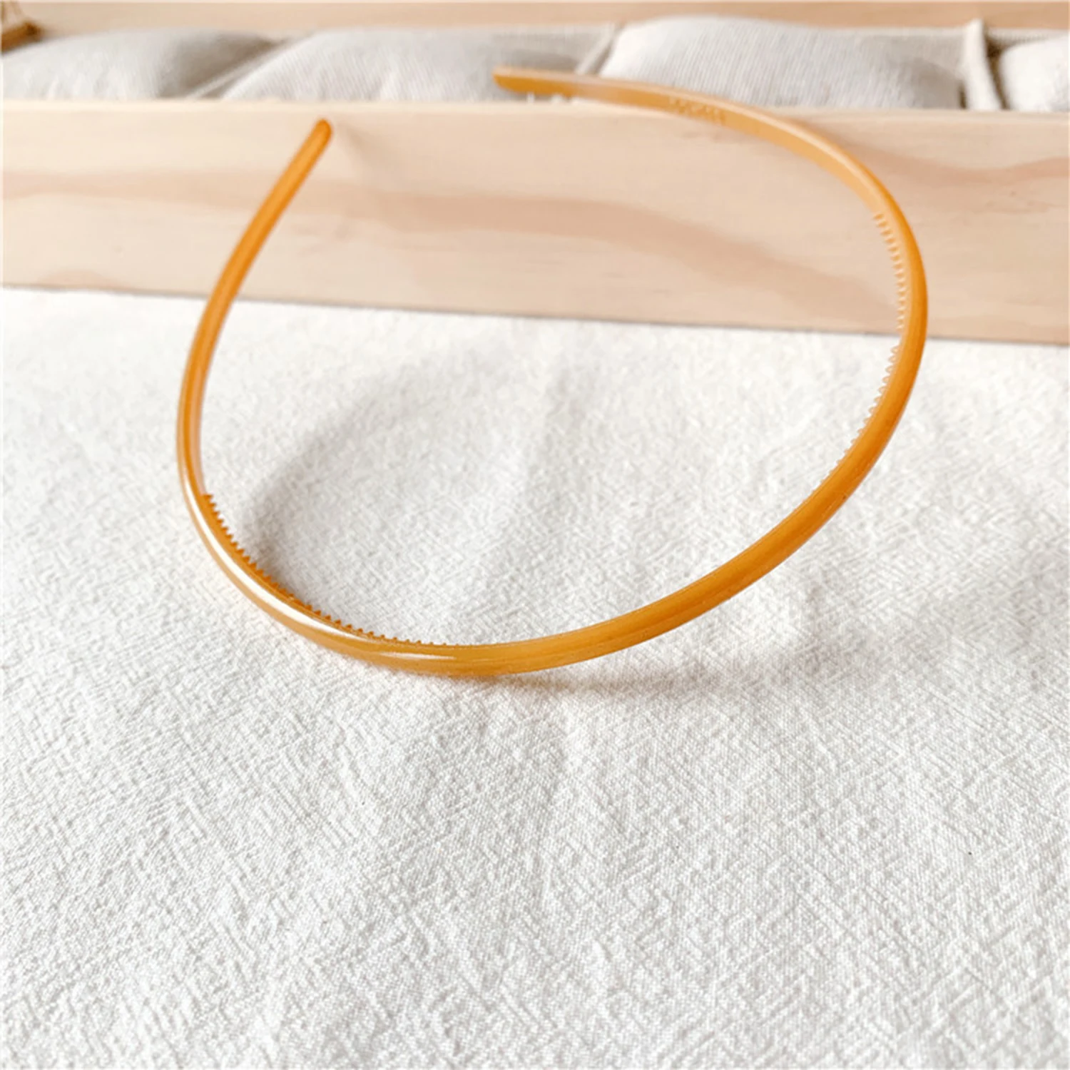 Women Bright Color Hairband Plastic Solid Color Thin Edge Single Toothed Non-slip Hair Hoop Headbands Girls Hair Accessories