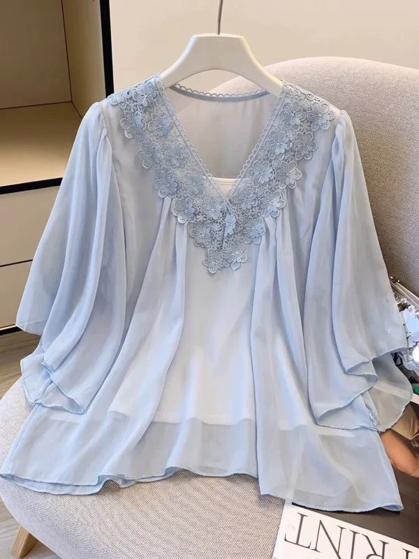 

Light Blue Lace Hook Flower V-Neck Short Sleeve Women's Chiffon Top Korean Style Loose Fit Summer New plus Size Beautiful Top