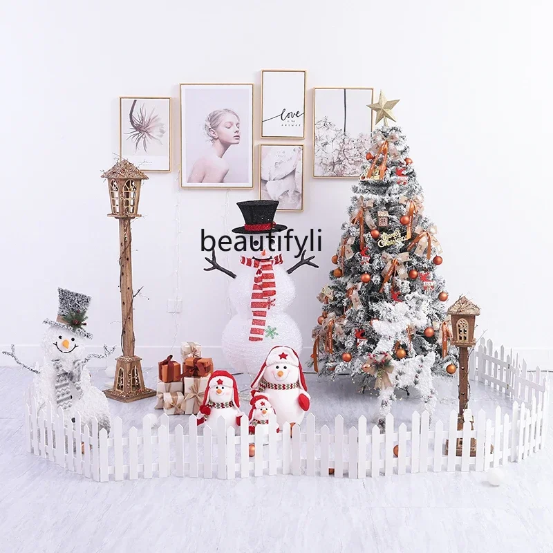 Christmas Decoration Package Luminous Santa Claus Snow House Large Hotel Tourist Attractions Scene Arrangement Christmas Tree