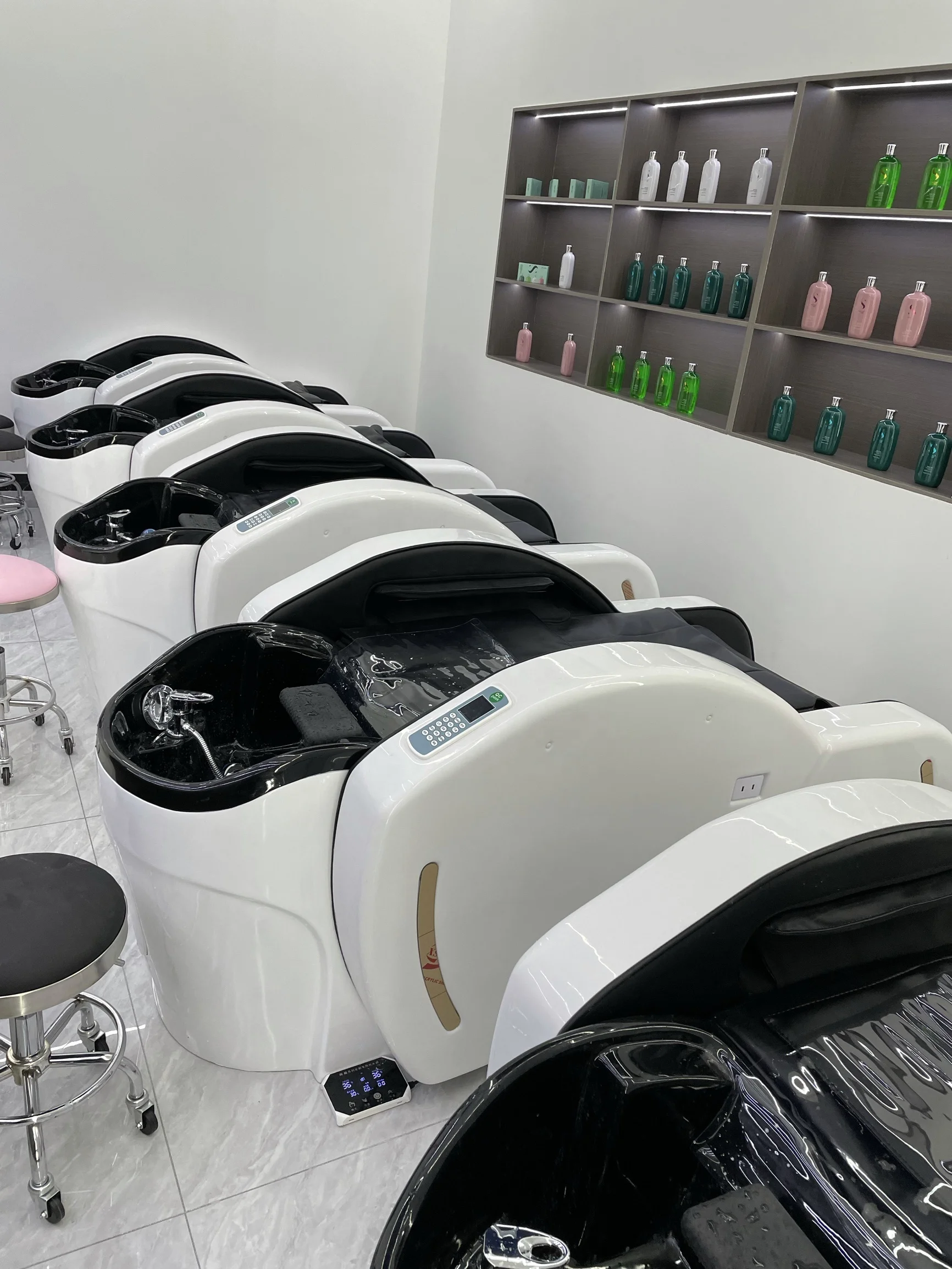 Sillas de champú de masaje modernas de lujo para salón de belleza, silla eléctrica para lavar el cabello, cama de champú