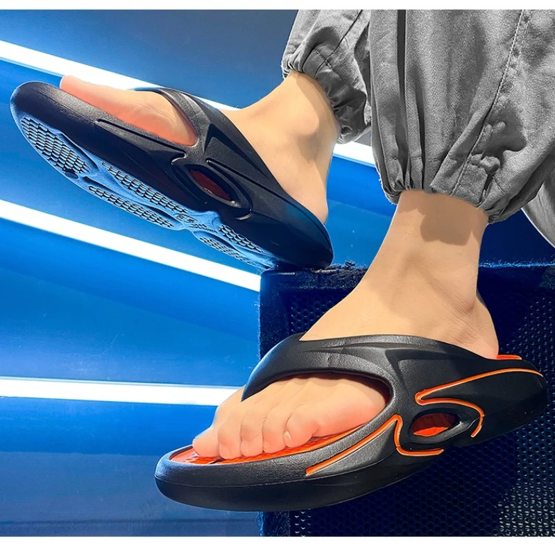 

Летние большие легкие дышащие противоскользящие и повседневные шлепанцы на плоском каблуке с мягкой подошвой и цветными блоками.