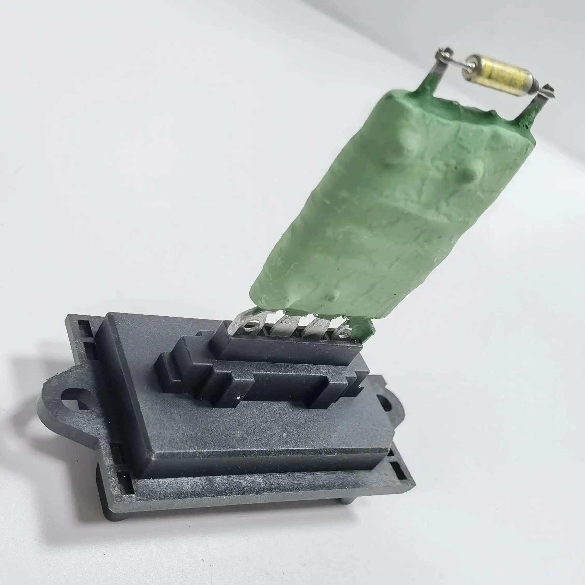 

For Citroen C2 C3 Peugeot 1007 Heater Blower Motor Fan Resistor 6441Q7 6441.Q7 509509 731477 665054 35.10029 3510029 GA15273