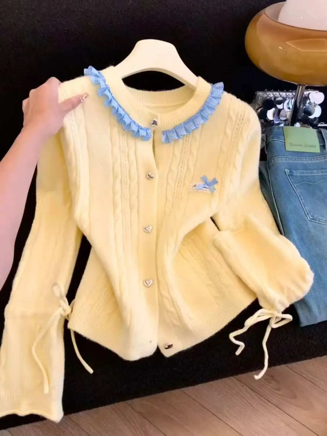 

Осень 2024, корейский модный вязаный свитер, женский кардиган с бантом, шикарный лоскутный вязаный свитер с круглым вырезом в консервативном стиле, пальто, тонкий свитер, новинка