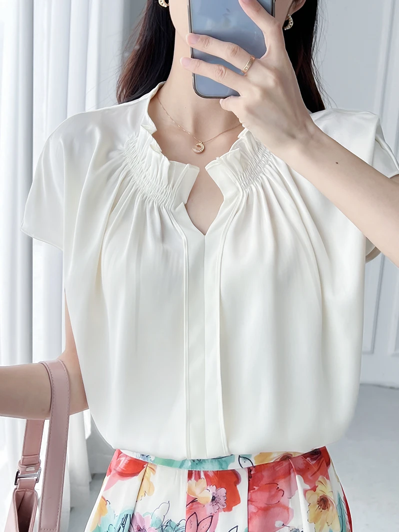 Camisa de Manga Corta Raglán con Cuello en V y Lazo Blanco, Nueva Colección 2026, Informal de Verano para Mujer, Satén Elástico, Versátil, Estilo y2k