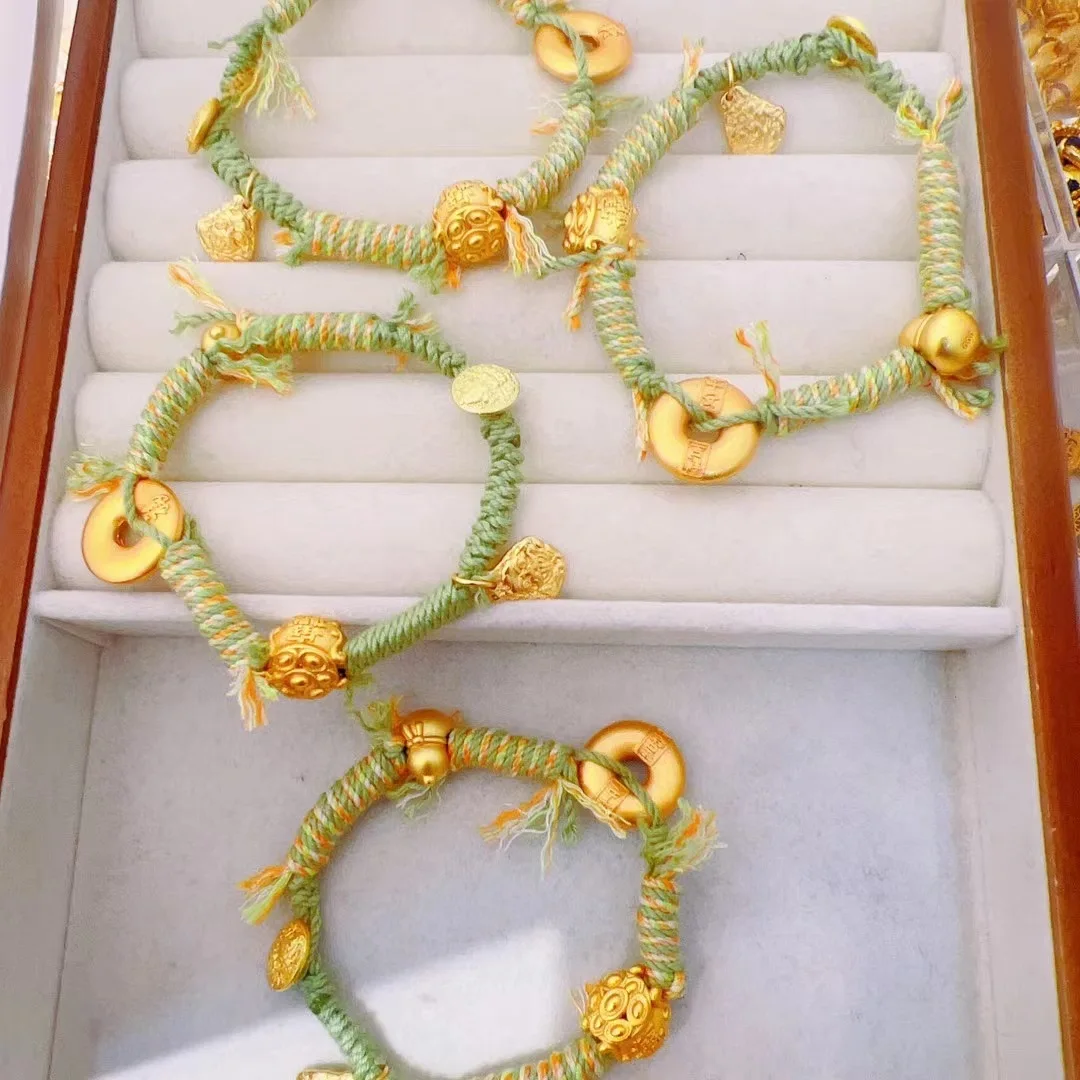 

Strong Protection Plated Real Safety Buckle Fulu Sand Gold Rope Woven Mint Green Plate Wrapped Fruit Tiring Hand Girls Gift
