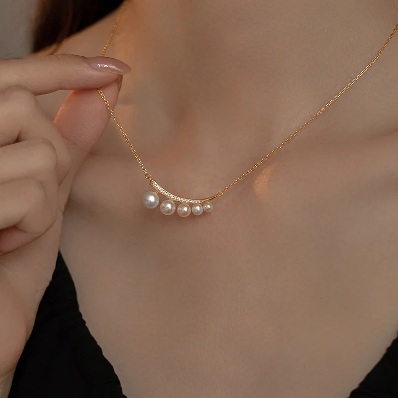 

S925 Silver Plated 18K Silver Pearl Necklace Crescent Gradient Clavicle Chain Women Light Luxury High End French Vintage Jewelry