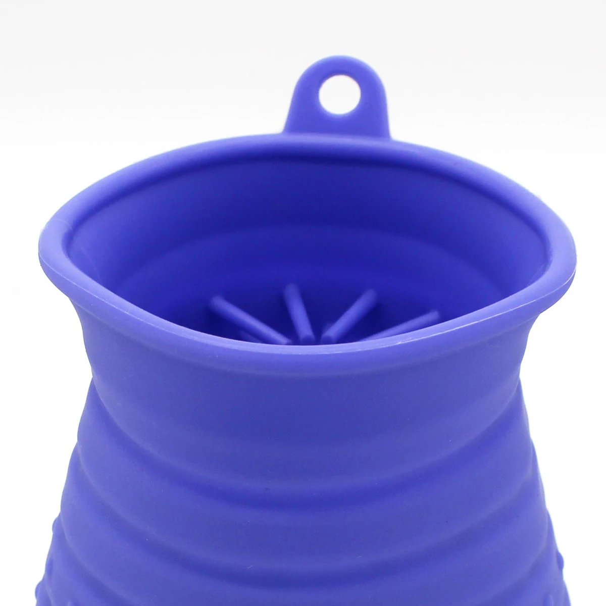 

Multifunctional Silicone Dog Massage Cup Pet Footbath Tool Paw Cleaner Spines Rotating Squeezing Cleaning for Dogs