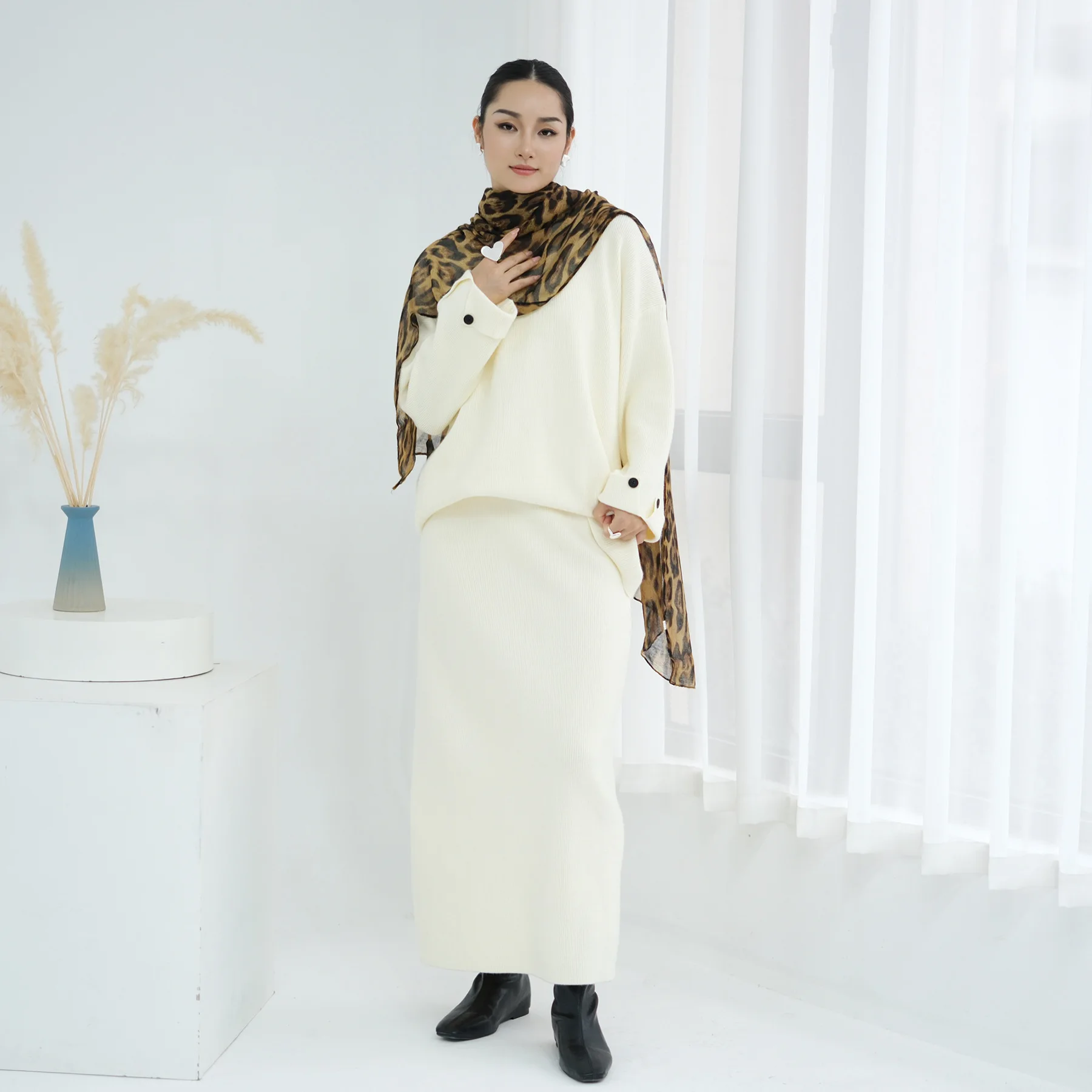 

2 Piece Set Muslim Women Knitted Tops Skirt Turkey Outfits Sweater Dress Dubai Abaya Kaftan Femme Musulmane Ensembles Islam Suit
