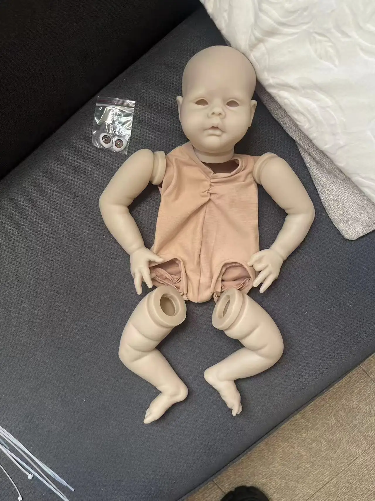 19inch Reborn Doll Kit Nicol Fresh Color Unpainted Handmade DIY Doll parts with Cloth body and Eyes Name on Back