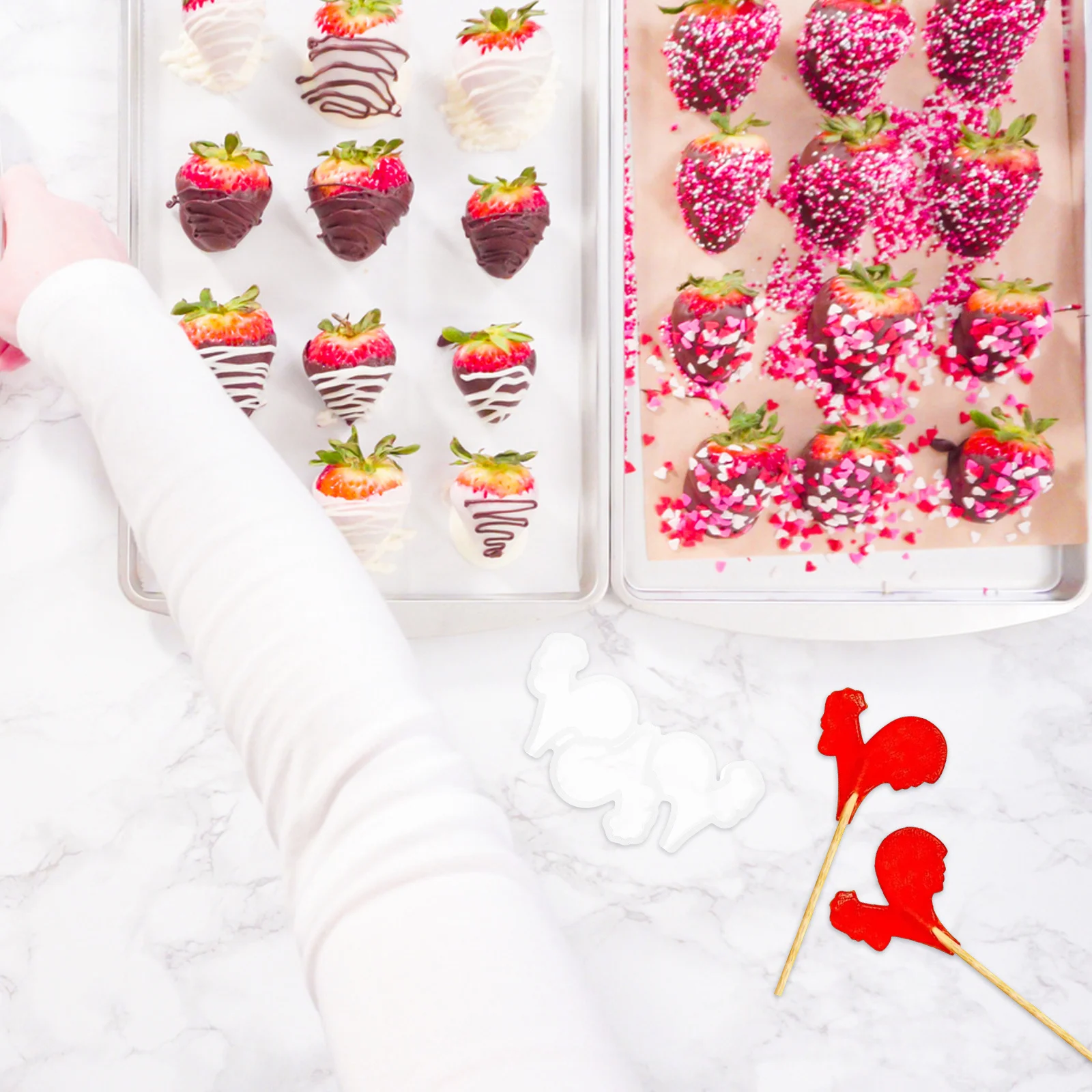 

2Pcs Silicone Mold Rooster Shape Chocolate Candy Mold Flexible Multi-Functional DIY Baking Sweets Molds Fondant Resin