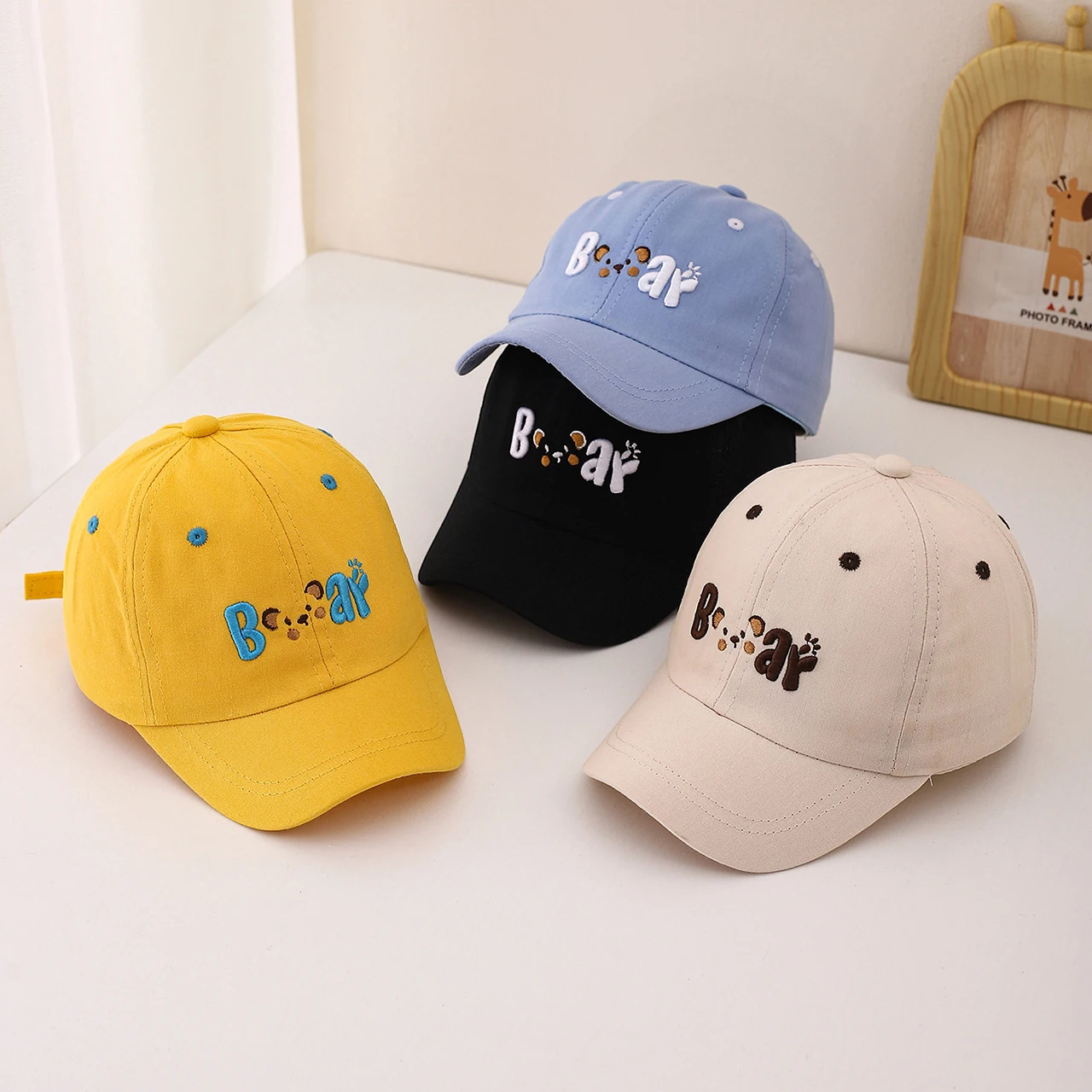 

Детская бейсболка с мультяшным принтом, милая кепка с вышитыми буквами и утиным козырьком для мальчиков и девочек, летняя регулируемая кепка от солнца