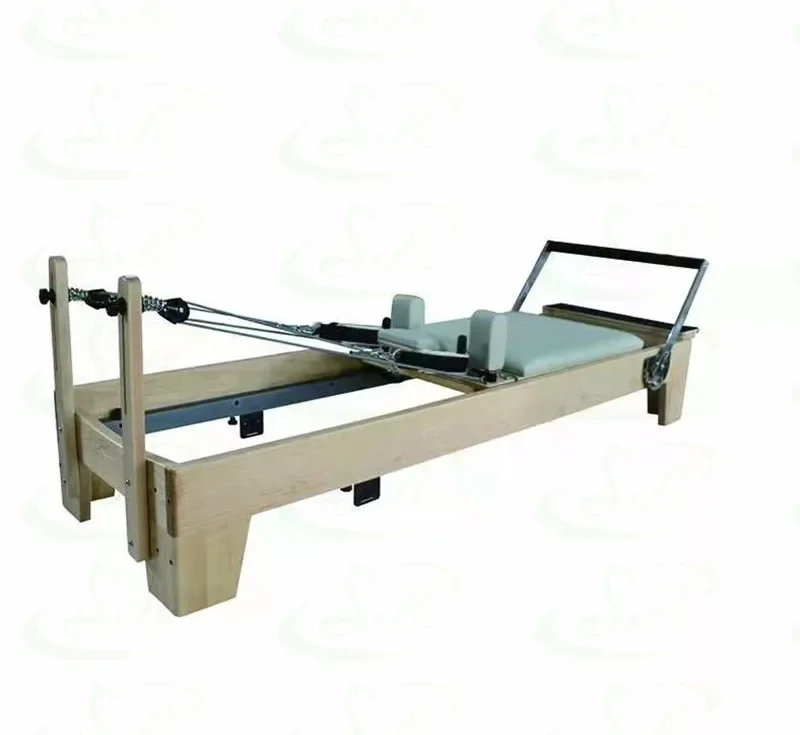 Lady exercise yoga Studio  Balance Exercise Machine Wooden Equipment Maple Pilates Reformer