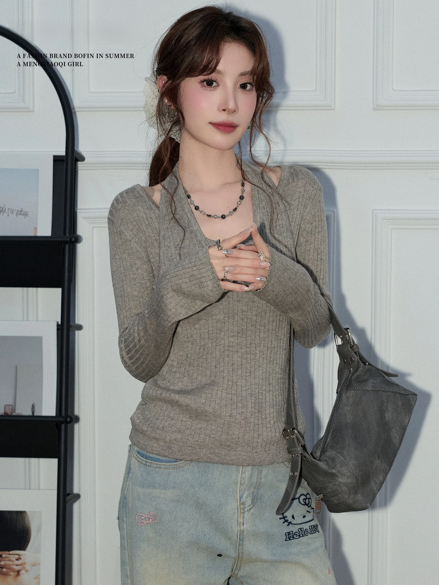 

oulder Bared Long Sve Knitted Sweater Women's Slim Fit Base irt V Ne Design Fake Two-Piece Sle Spring New Arrival