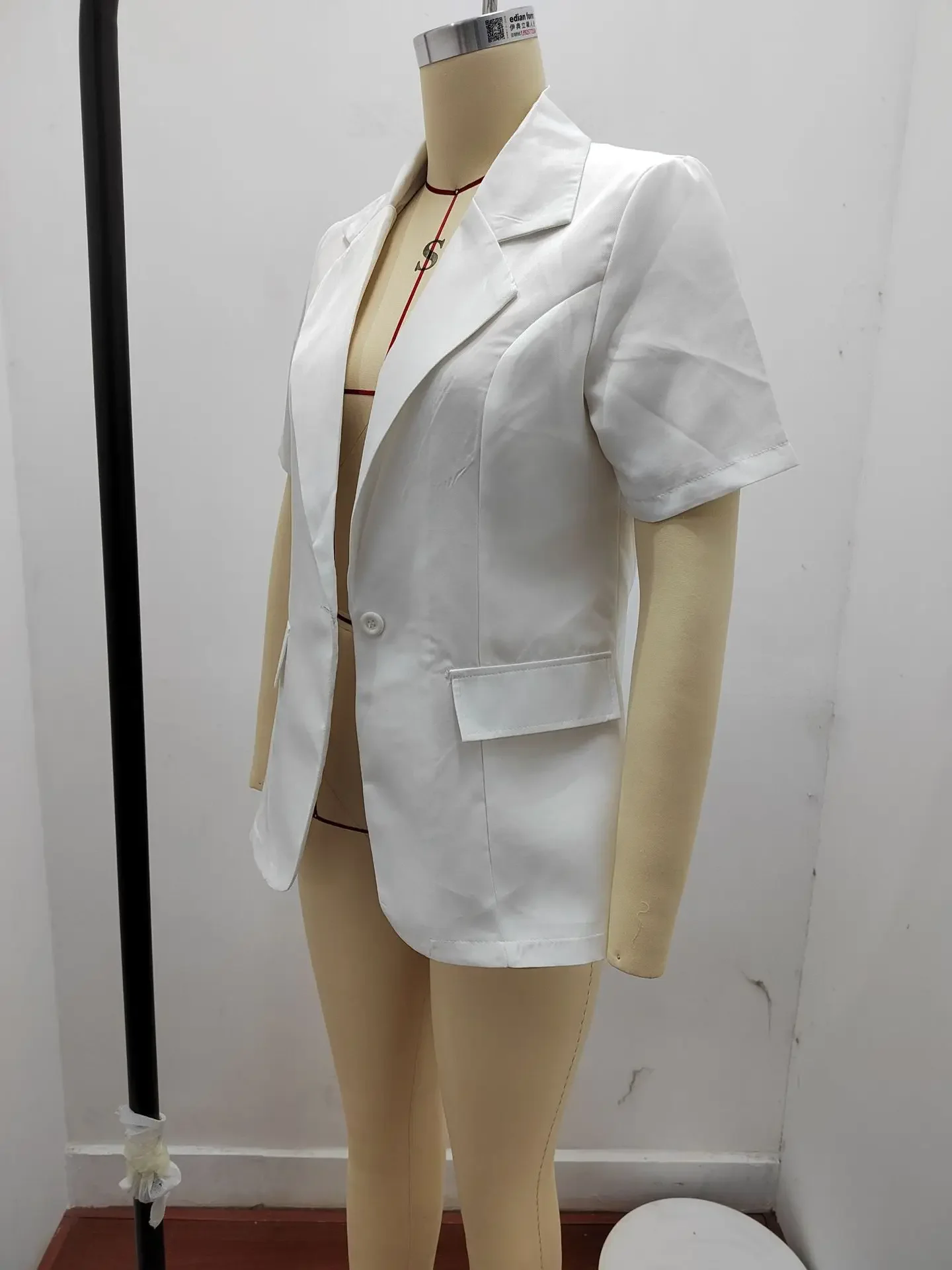 Sommer frauen temperament modische und locker sitzende kleine anzug Europäischen und Amerikanischen einfarbig anzug kragen kurzarm