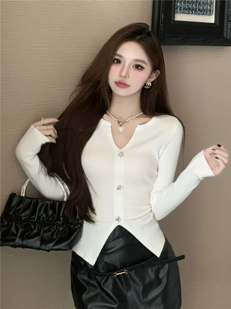 Suéter de Punto con Cuello en V, Manga Larga, Corte Ajustado, con Diseño de Botones de Estrella, Estilo Casual Chic para el Trabajo, para Mujeres Jóvenes