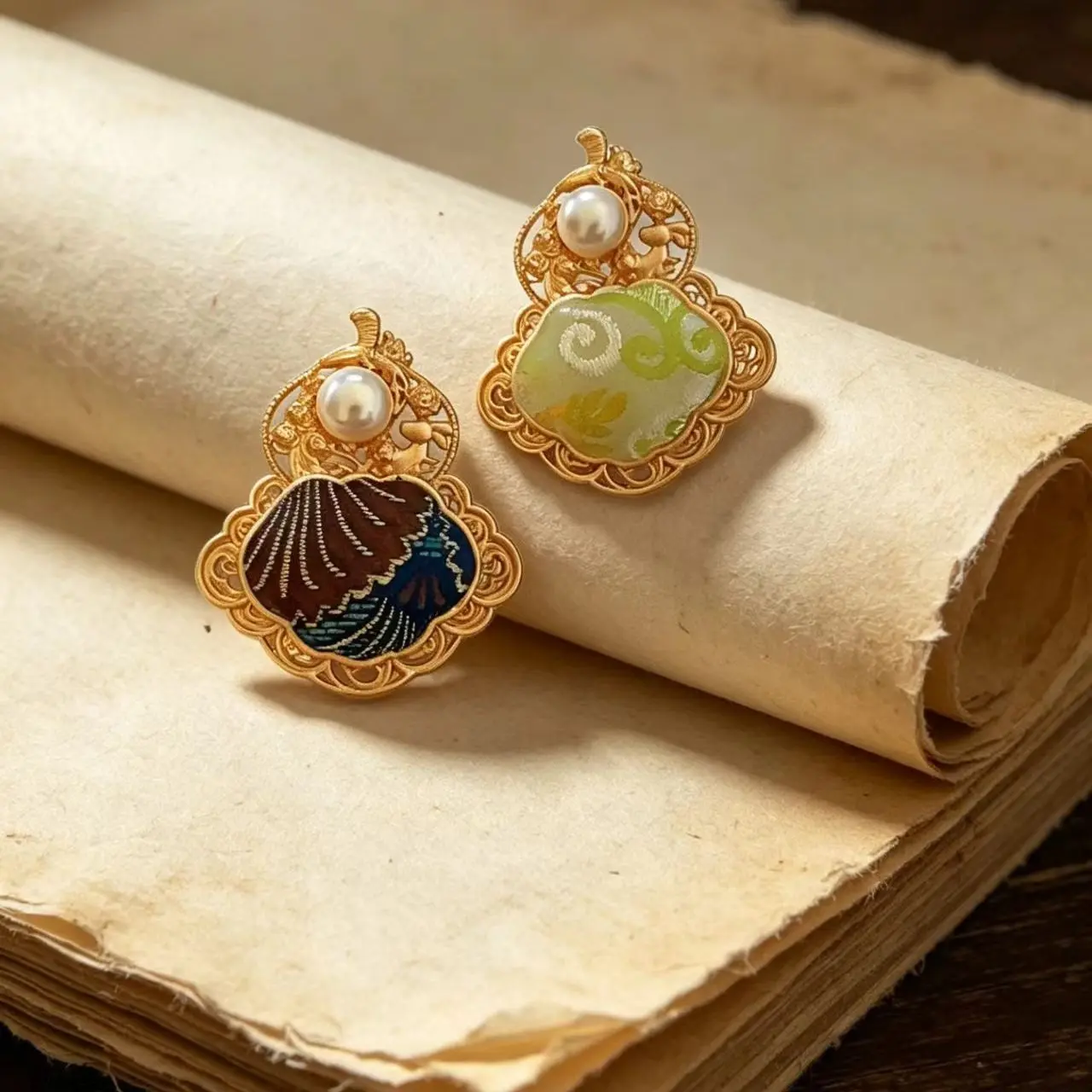 Song Brocade Gourd Chinese Vintage Brooch Hollow Filigree Pearl Lapel Pin Jewelry Hanfu Clothing Accessory Wedding Jewelry