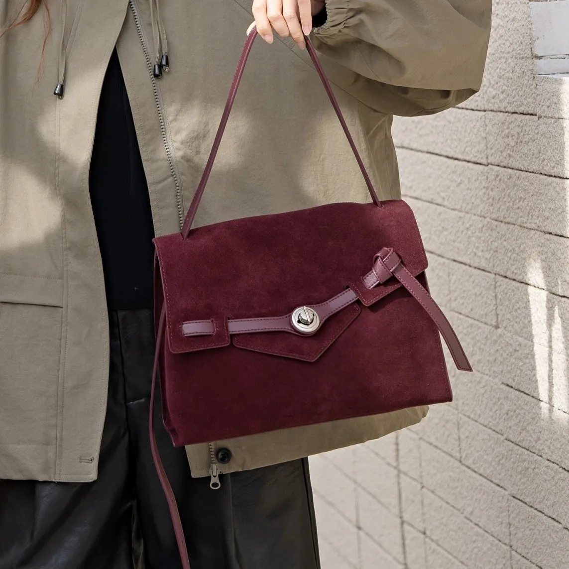 2026 موضة جديدة غير رسمية متعددة الاستخدامات حقيبة ساعي الراقية حقيبة كتف جلدية نسائية حقيبة تحت الإبط العصرية #1