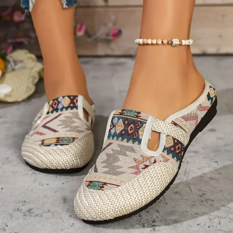 

Super light shoes Women's shoes casual sports shoes are versatile They are soft-soled anti-slip and ethnic-style free shippiing
