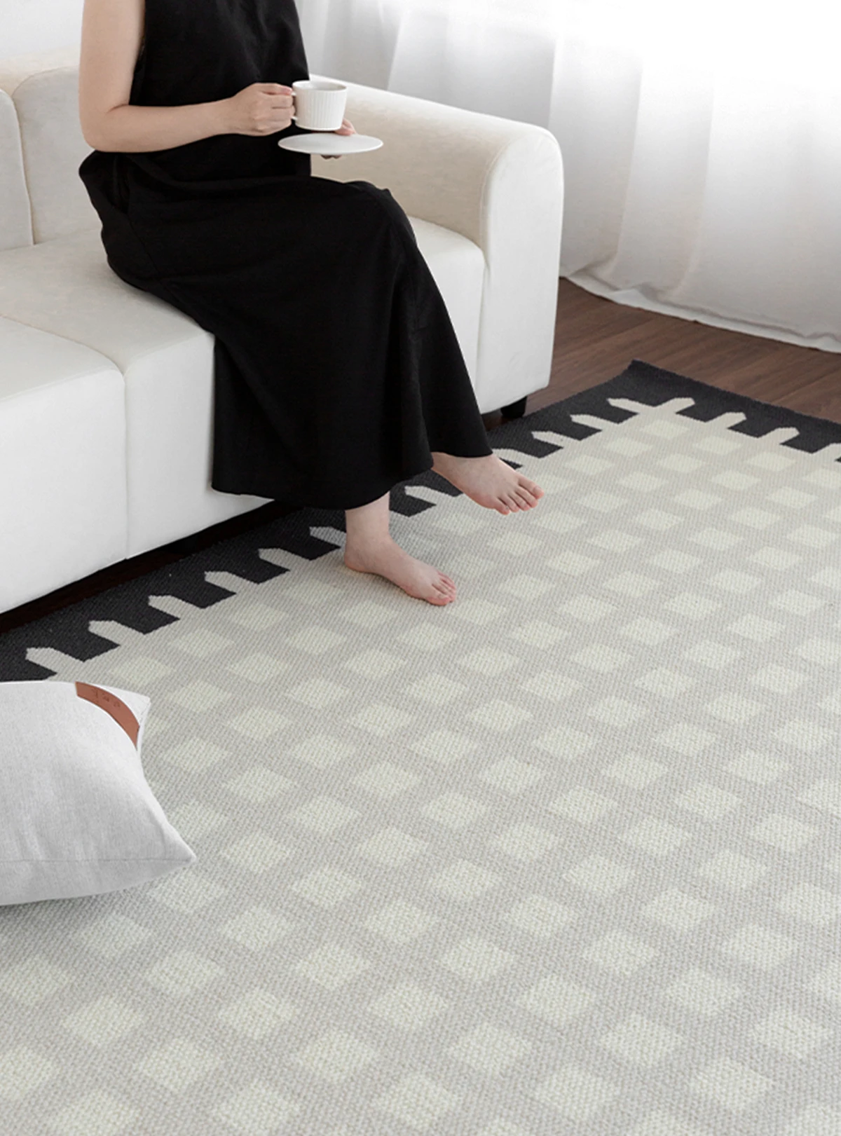 

Black White Minimalist Living Room Carpet Soft Thick Home Decor Area Rug Cloakroom Bedside Floor Carpets Large Full Bedroom Rugs