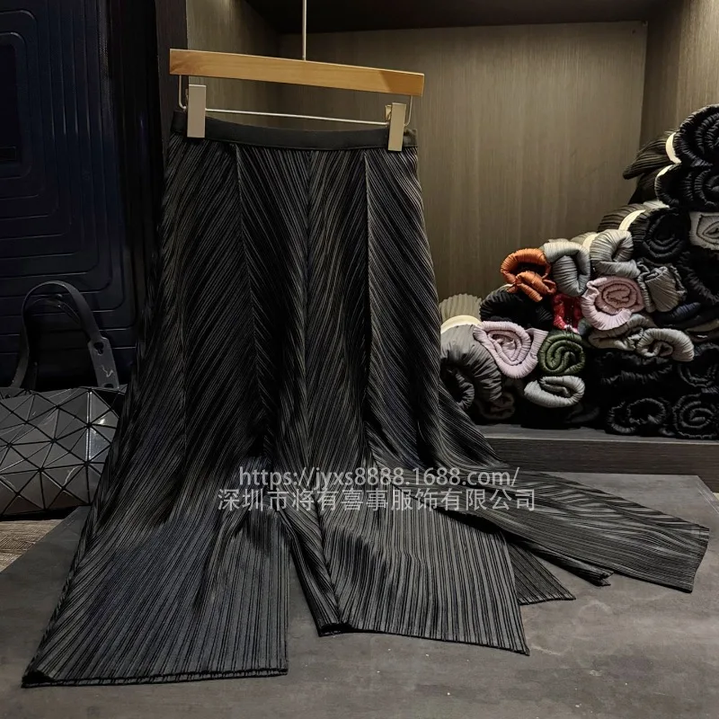 กระโปรงพลีท Miyake 2025 กระโปรงทรงเอพลีทเนื้อผ้าเนียนยืดหยุ่นหรูหรา สไตล์ลำลองเอวสูงทรงเข้ารูป กระโปรงพลีทความยาวปานกลางสำหรับฤดูใบไม้ร่วง