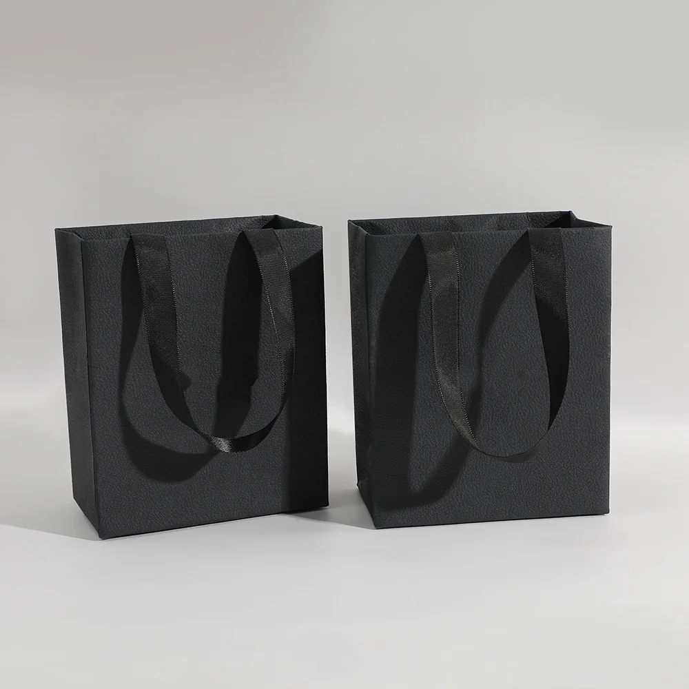 New Fashion Paper Tote Bags for Jewelry Handbag Cosmetics Lipstick Gift Packaging Bag Necklace Earrings Rings Headphones Storage view 6