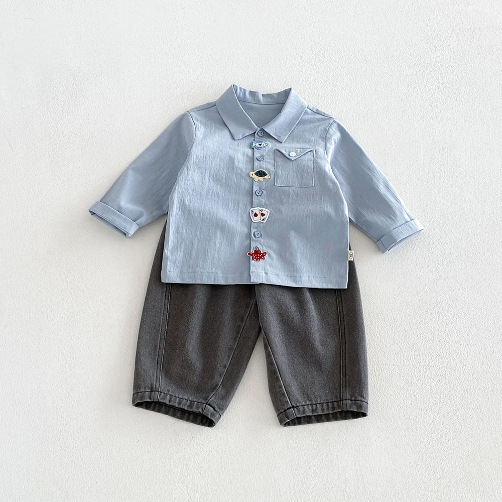 2026 Herbst Kinderhosen Einfarbige Mädchen-Jeanshosen Schlichter Stil Herbst-Jeans für Jungen Weiche Haremshosen – Detail 20