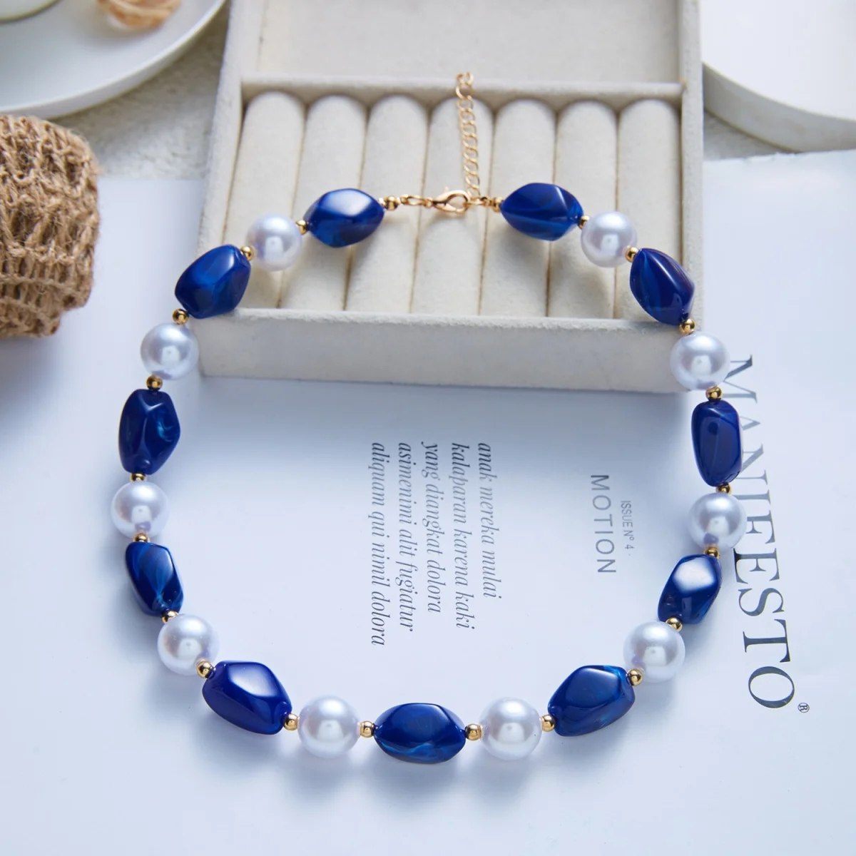 Französische sanfte barocke Halskette mit simulierten Perlen aus rosa Harz für Damen und Herren, elegante, süße, unregelmäßige Perlen, Choker-Schmuck, Geschenk – Detail 23
