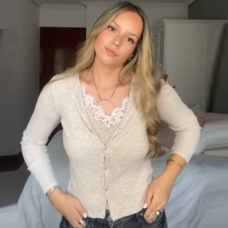 HXAO المحاصيل سترة متماسكة للنساء الخريف الربيع شيك الدانتيل طويلة الأكمام تريكو رمادي داكن البيج البلوزات الكورية شعبية بالأزرار