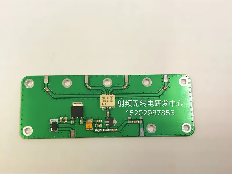 

RF Amplifier 50-900MHz Quarter By Quarter