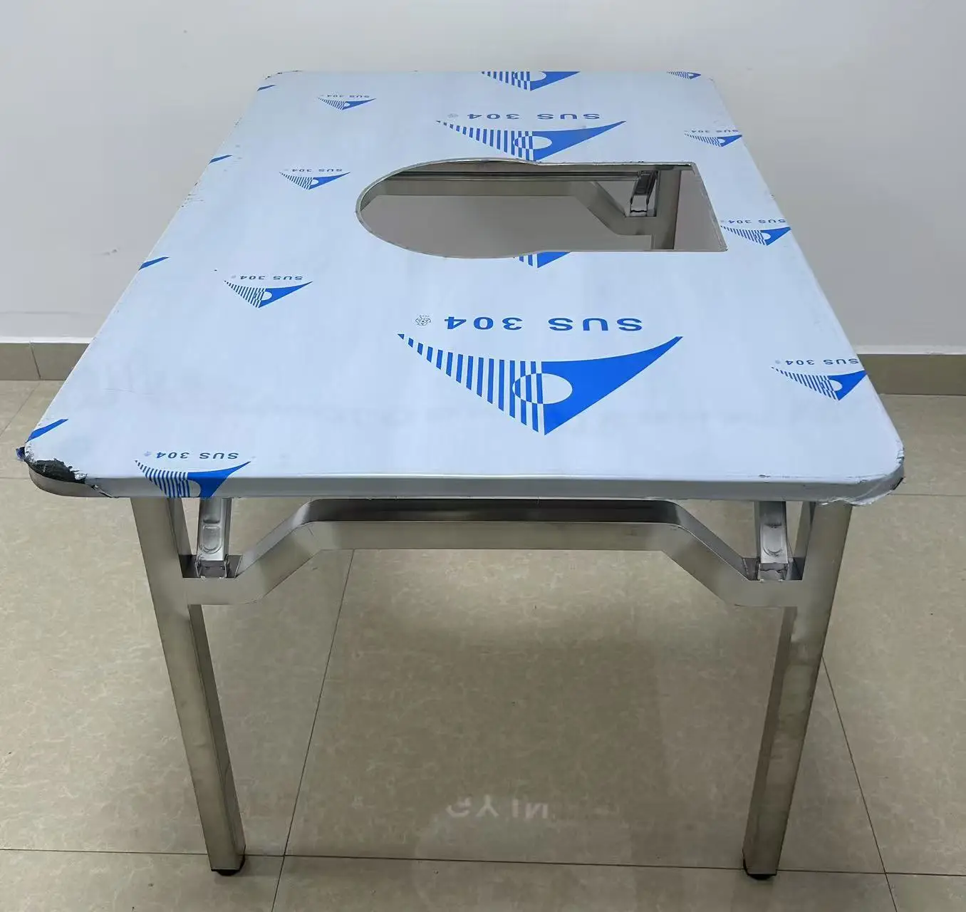 야외 마당용 2 in 1 접이식 스테인리스 사각 식탁 (한국식 바베큐 그릴 포함) 피크닉용 레스토랑 테이블