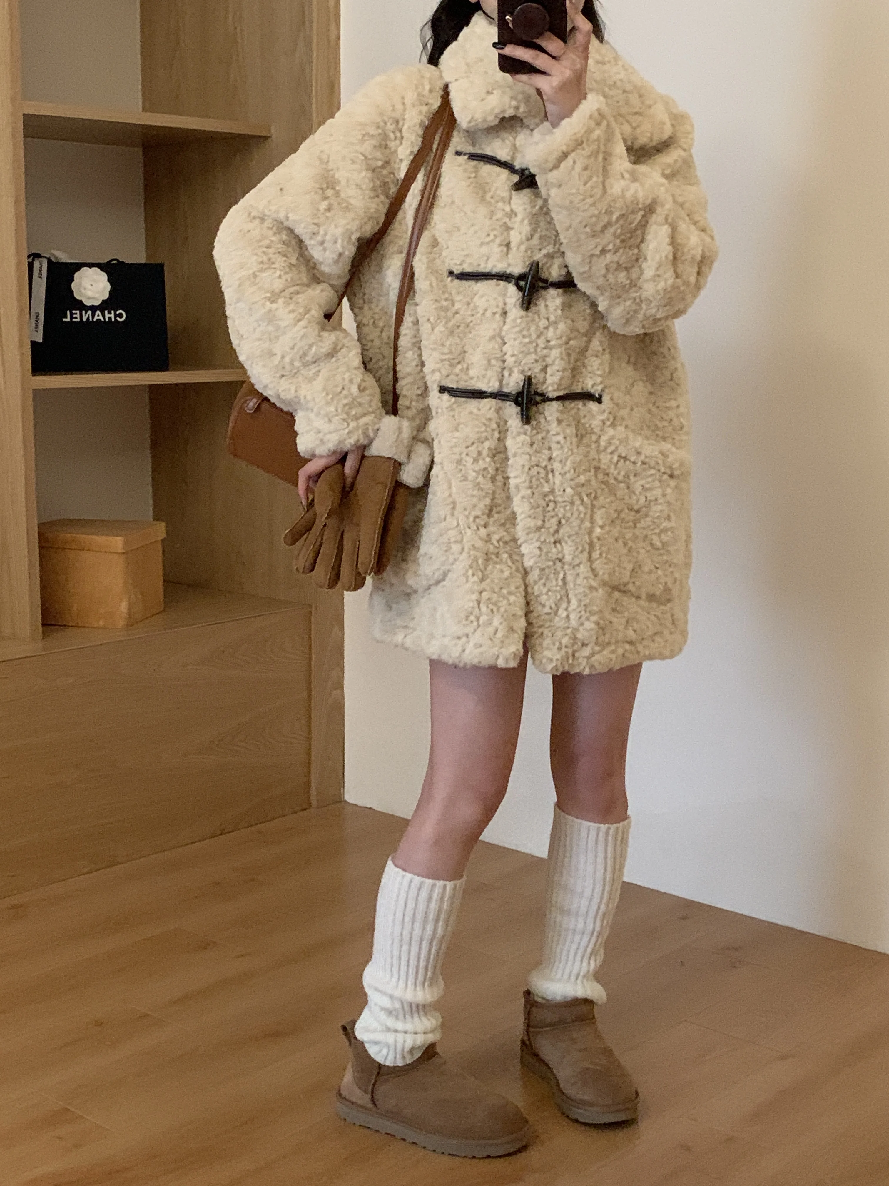 This 2025 new bestseller, a teddy horn-buttoned faux lambskin fur coat for women in the affluent area