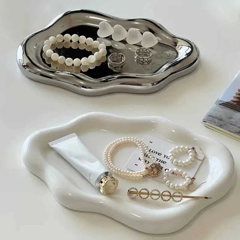 Wolkenförmiges Schmucktablett für Ohrringe, Ringe, einfacher, stilvoller Display-Aufbewahrungsorganisator, zarte Desktop-Dekoration, Geschenk für Frauen
