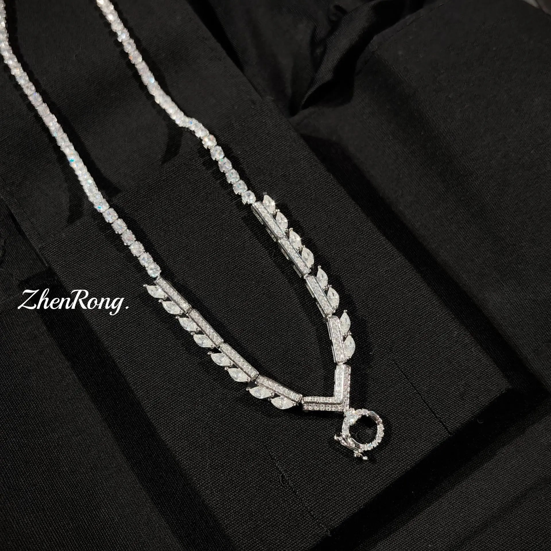 925 Sterling Silver Necklace Haute Couture Full Diamond Universal Chain Versatile Sweater Chain For Women Daily And Party Wear