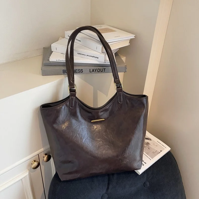 

Luxury Brand Ladies Messenger Bag Crafted From Premium Leather Boasting Popular Elegant Style And Paris Classic Details​