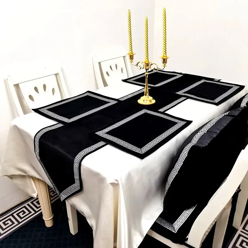 Embroidery Velvet Table Runner 32*120/160/180/210/240cm High Quality Thick Luxury Table Runners Placemat Diningroom Table Decor