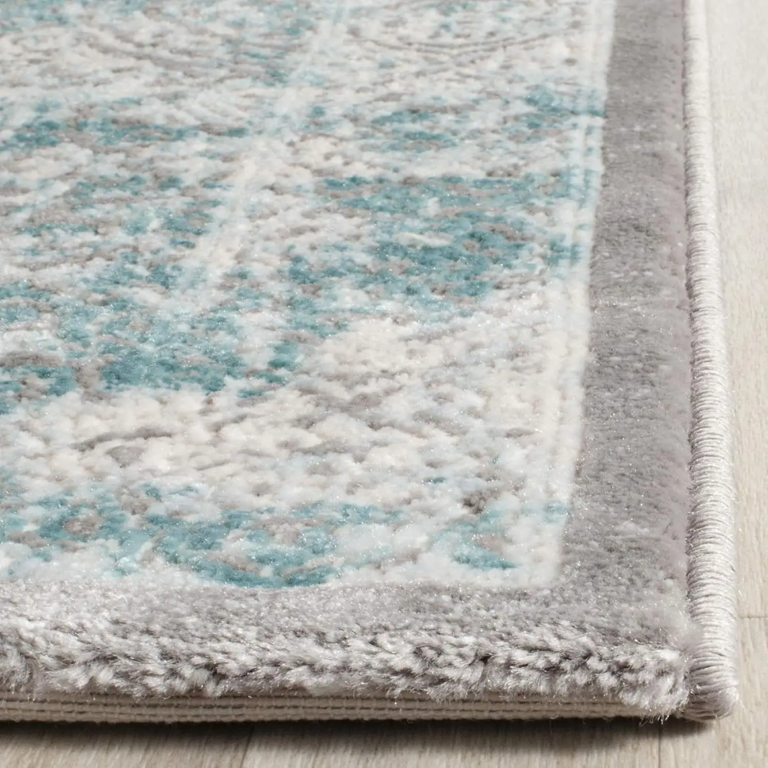 

Safavieh Passion Collection Accent Rug - 2'2"" X 4', Turquoise & Ivory, Vintage Distressed Design, Non-Shedding & Easy Care,