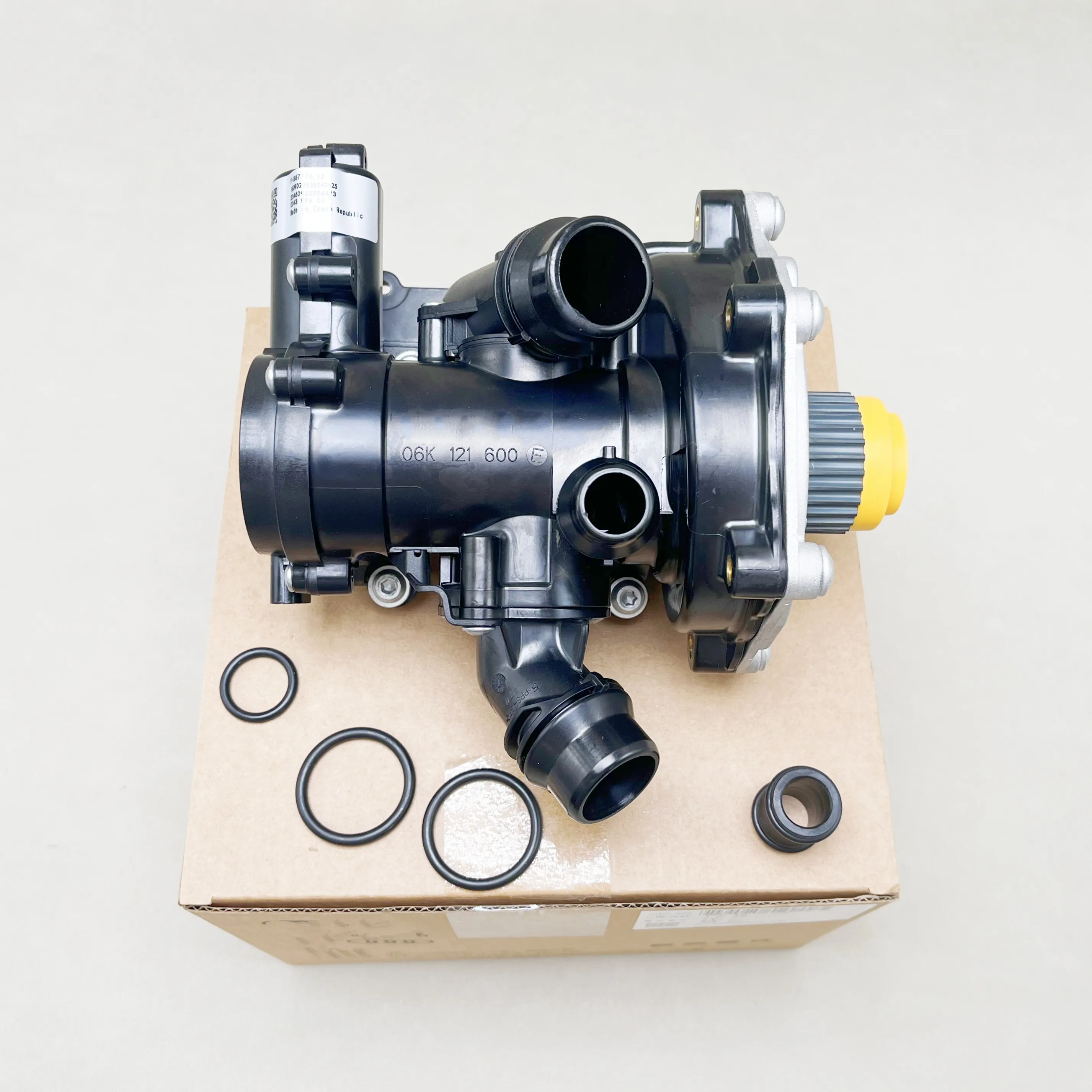 Oryginalna oryginalna obudowa termostatu pompy wodnej 06L 121111 H,06L 121011 B Do AUDI A3,A4,A5,A6,A7,A8,Q5,Q7 2015-,TT 1.8/2.0