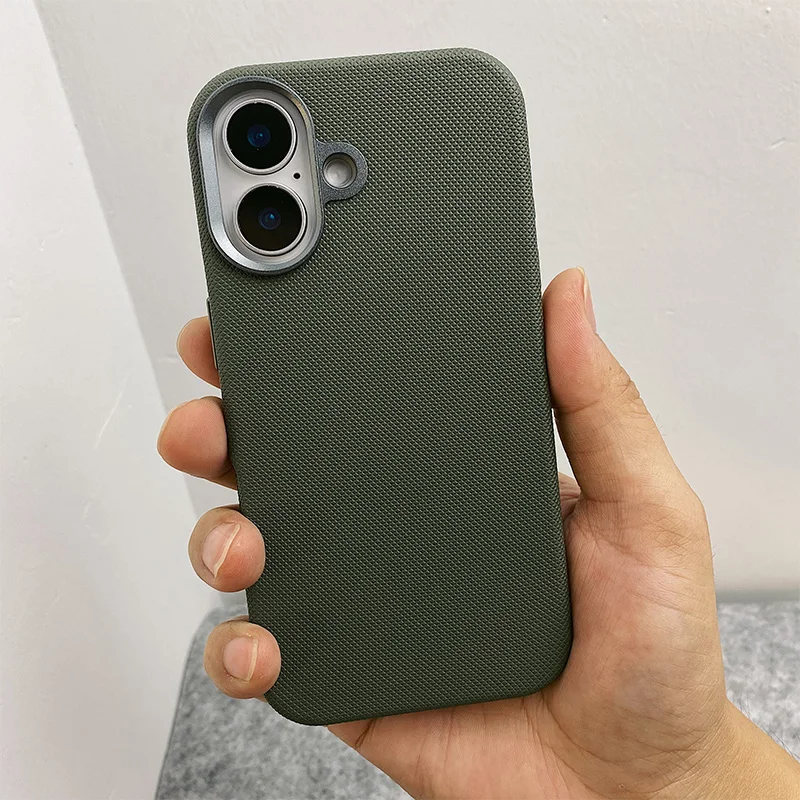Trendige Diamanten-Relief-Leder-Magnet-Handyhülle für iPhone 17 18Pro Max 18 Pro 16 15 14 13 mit kabellosem Laden und Linsenschutz aus Legierung – Detail 9