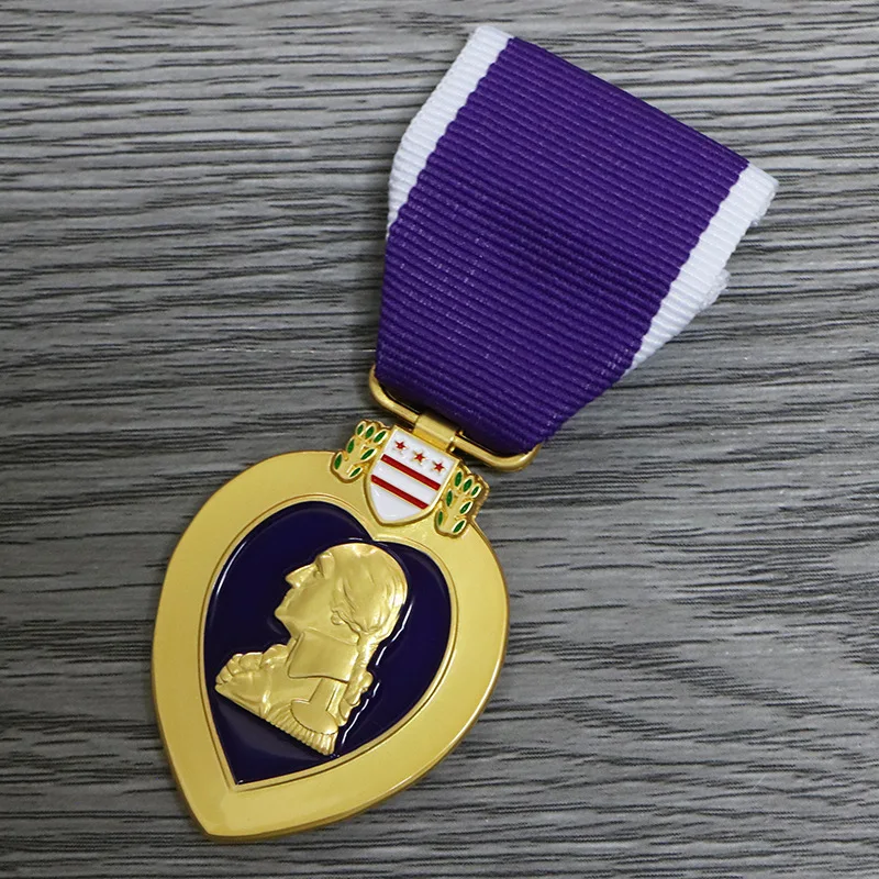 Military Purple Heart Medal Replica Badge Award for Valor Gold Plated Commemorative Army Souvenir Honor Decoration