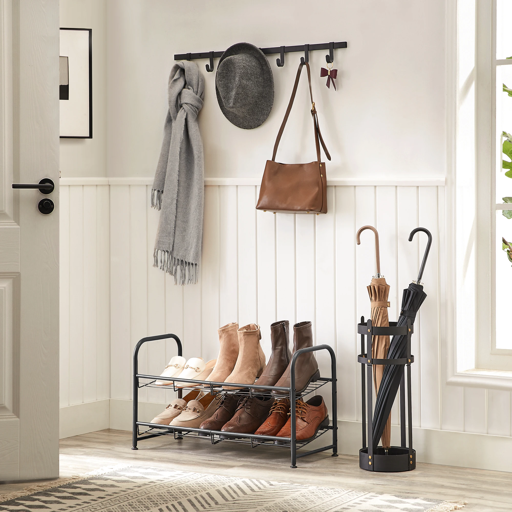 SONGMICS Schuhregal mit 2 Ablagen, stapelbarer Schuh-Organizer, für bis zu 8 Paar Schuhe, aus Stahl, 68,5 x 27,5 x 37 cm