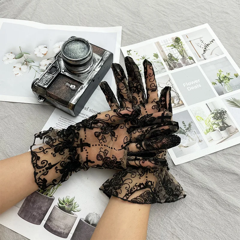 เซ็กซี่สีดําลูกไม้บางโปร่งใสความยืดหยุ่นตาข่ายสั้นถุงมือผู้หญิงครีมกันแดด Gothic Punk Lolita คอสเพลย์ Cross ดอกไม้ Mittens