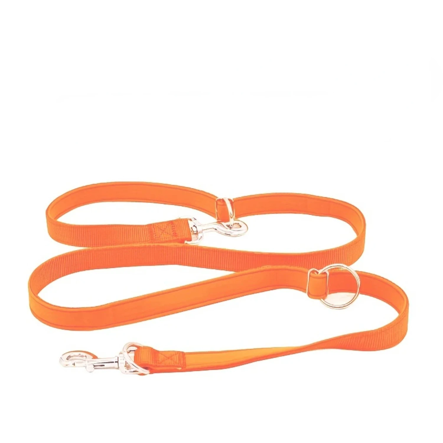 

Comfortable, durable, and adjustable solid color nylon dog leash for active pups who love outdoor adventures. Explore the great