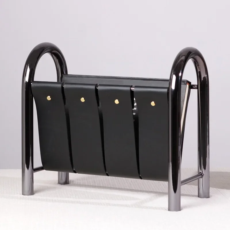 Modern light luxury metal suspenders, leather magazine shelves, bookshelves, ornaments, model rooms, sales offices