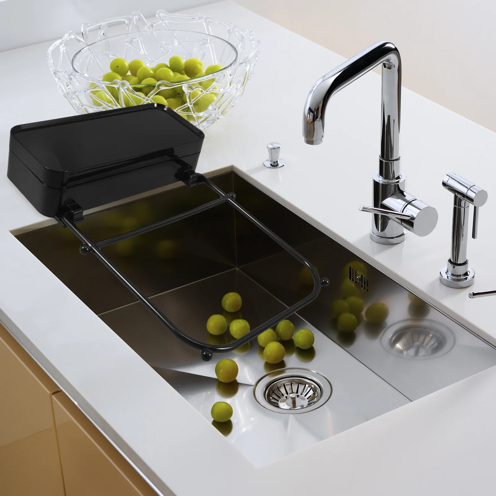 

Suction Cup Kitchen Sink Food Strainer Rack Drain Filter Rack Space Saving Holder for Vegetables Fruits Dishwashing