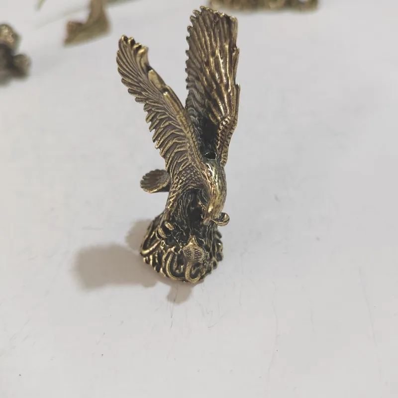 Antique Bronze Sculpture Handheld Ornament Gorilla Eagle Bird Frog Figurines Set Metal Animal Statue