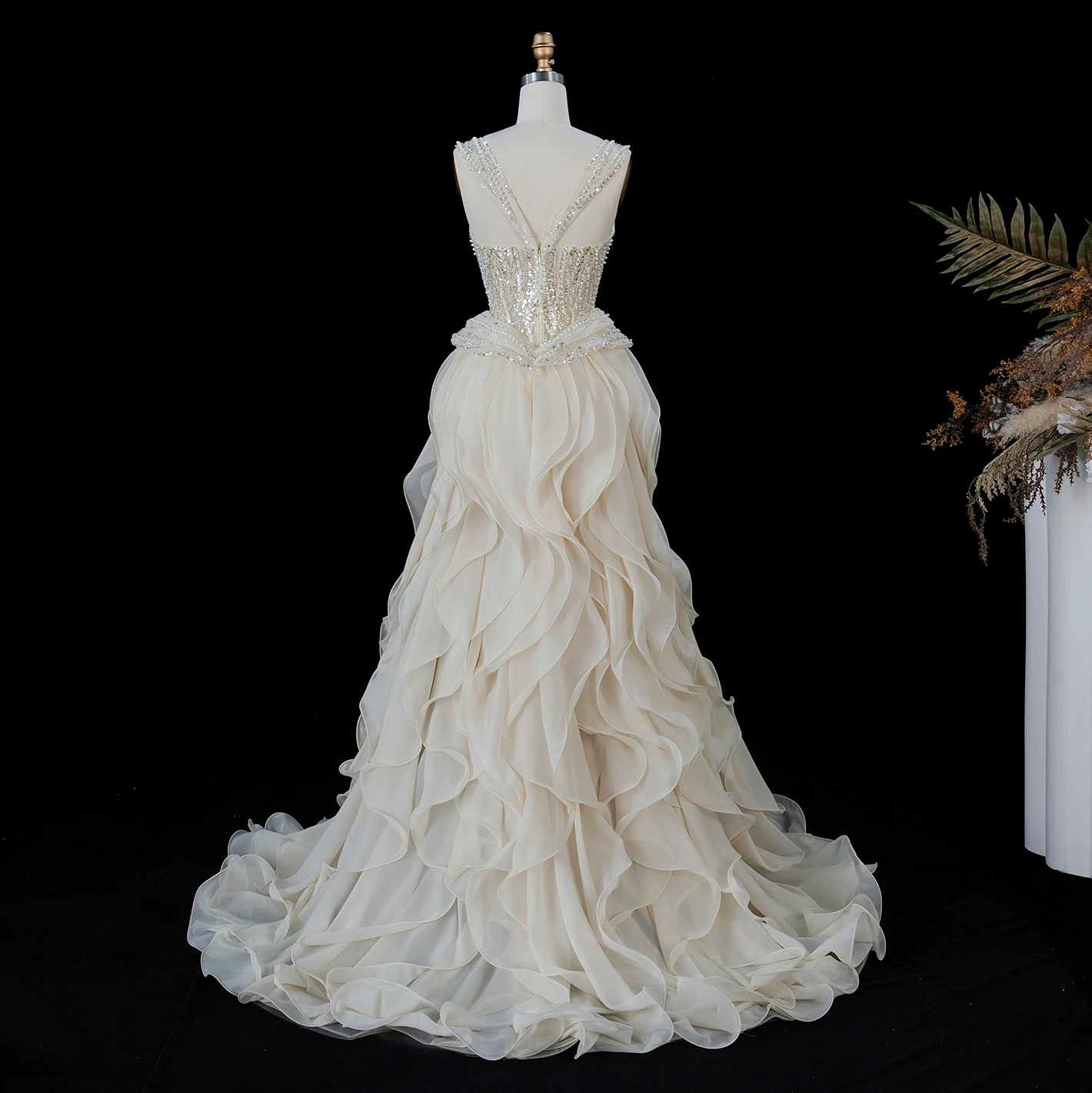 Sharon Said Luxuriöses Pfirsichfarbenes Schulterfreies Meerjungfrauen-Abendkleid mit Abnehmbarer Rüschen-Schleppe, Formelle Anlass-Partykleider SS236 Maßanfertigung – Detail 17
