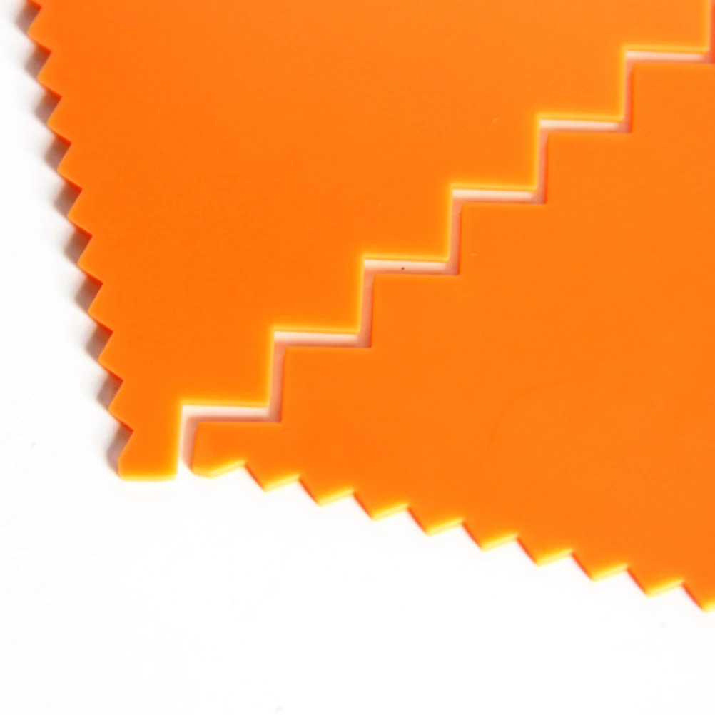 

4 Sets Scraper Triangle Section Chocolate Decorator Accessory Pastry Baker Chocolate Scraper Tool Durability Plastic