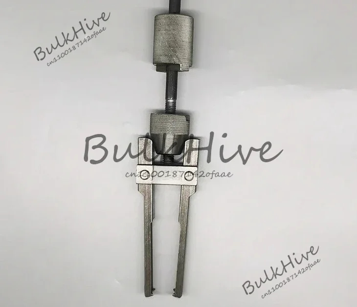 

Diesel Gasoline Electric Injection Nozzle Pull Down Maintenance Tool Pull Code Fuel Injector Pull